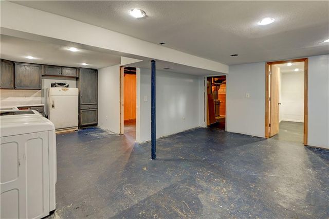 808 S Carlisle Avenue, Independence, MO 64054