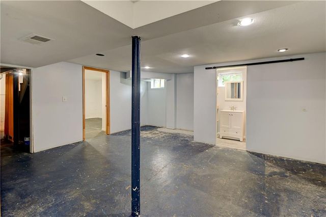 808 S Carlisle Avenue, Independence, MO 64054