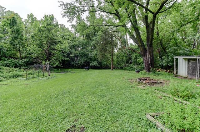 808 S Carlisle Avenue, Independence, MO 64054