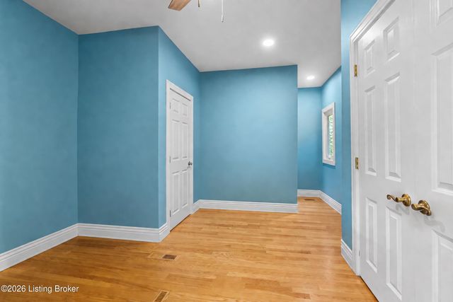 213 Buckland Trace, Louisville, KY 40245