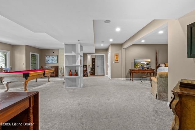 213 Buckland Trace, Louisville, KY 40245