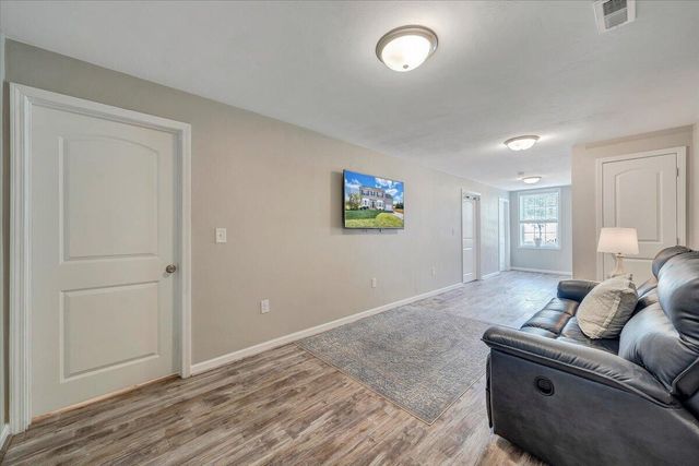 424 Cambridge Court RD, Vinton, VA 24179