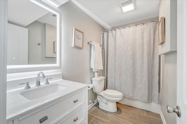 424 Cambridge Court RD, Vinton, VA 24179