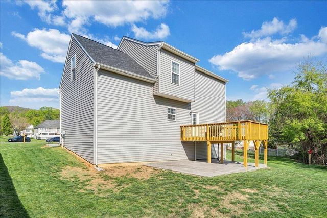 424 Cambridge Court RD, Vinton, VA 24179
