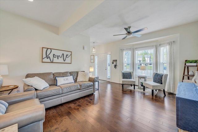 424 Cambridge Court RD, Vinton, VA 24179