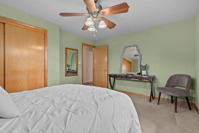 1611 N NICHOLAS STREET, Appleton, WI 54914