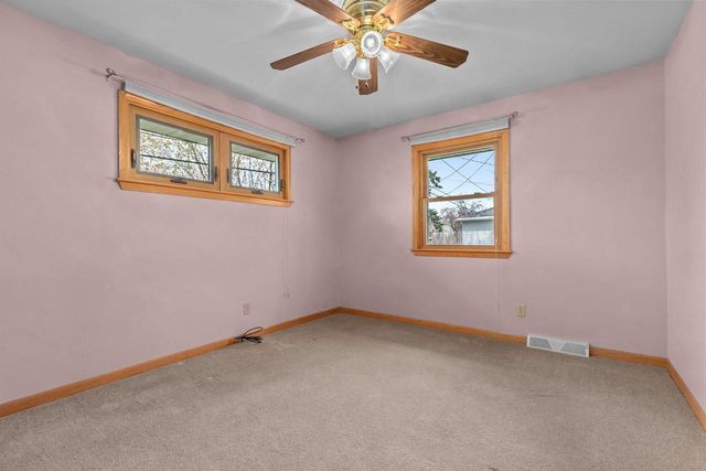 1611 N NICHOLAS STREET, Appleton, WI 54914