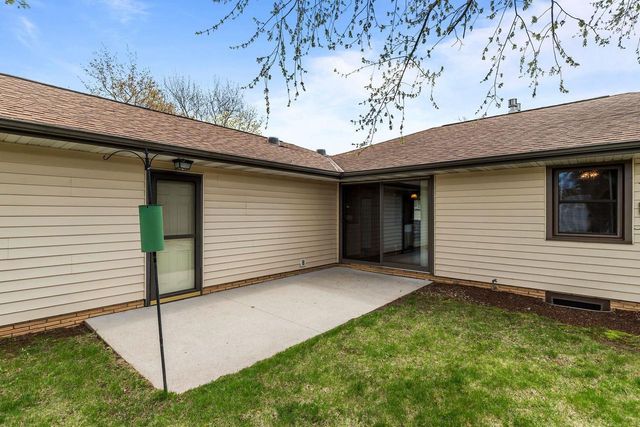 1611 N NICHOLAS STREET, Appleton, WI 54914