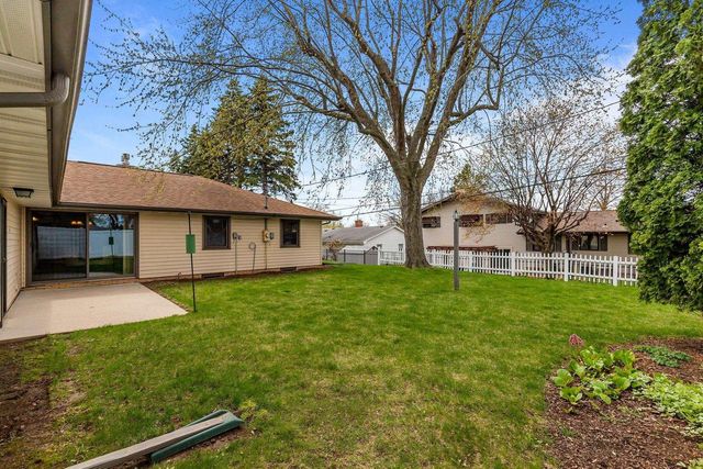 1611 N NICHOLAS STREET, Appleton, WI 54914