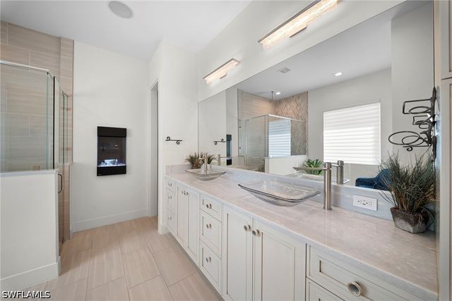 3721 Sapphire Cove CIR, Naples, FL 34114