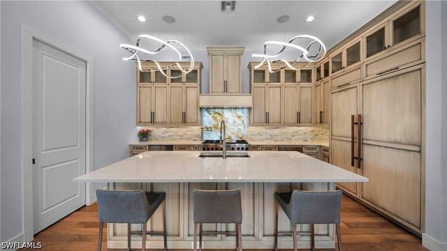 3721 Sapphire Cove CIR, Naples, FL 34114