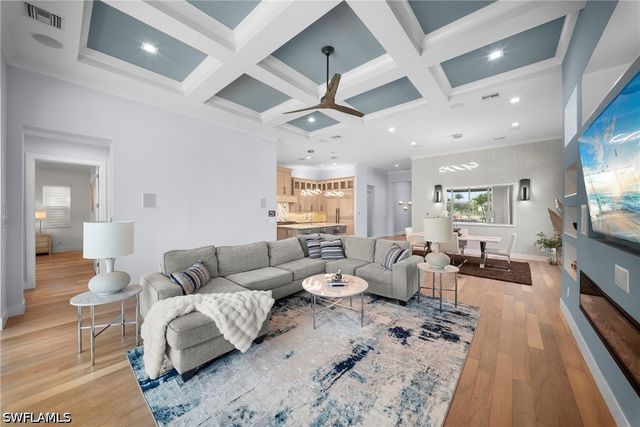 3721 Sapphire Cove CIR, Naples, FL 34114