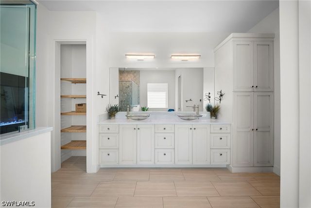 3721 Sapphire Cove CIR, Naples, FL 34114