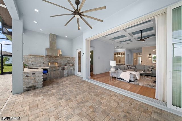 3721 Sapphire Cove CIR, Naples, FL 34114