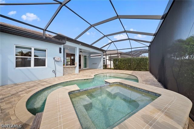 3721 Sapphire Cove CIR, Naples, FL 34114