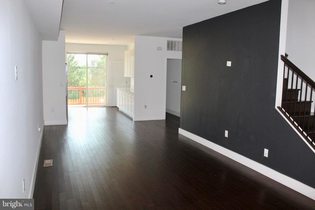 5105 E SE, Washington, DC 20019