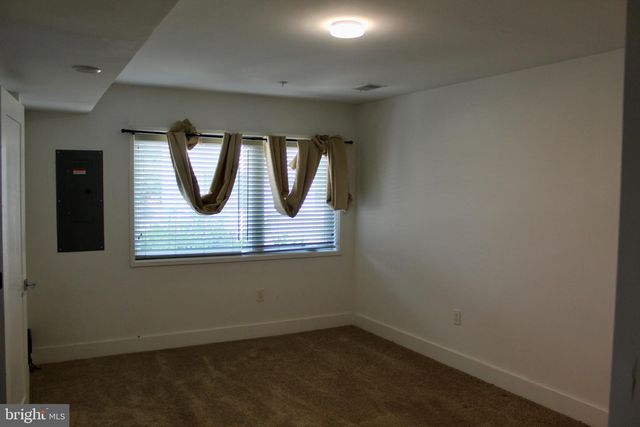 5105 E SE, Washington, DC 20019