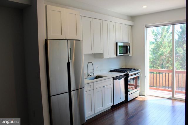 5105 E SE, Washington, DC 20019