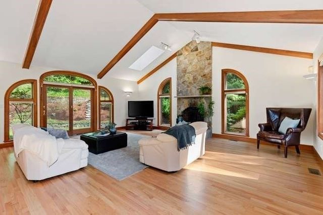 55 Meriam Street, Lexington, MA 02420