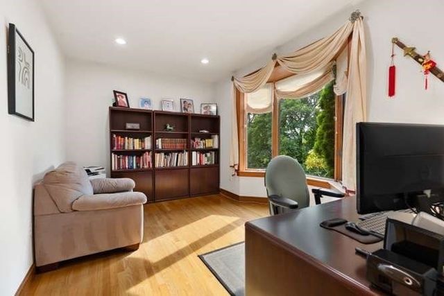 55 Meriam Street, Lexington, MA 02420