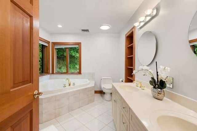 55 Meriam Street, Lexington, MA 02420