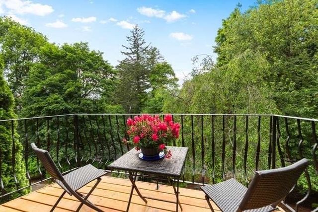 55 Meriam Street, Lexington, MA 02420
