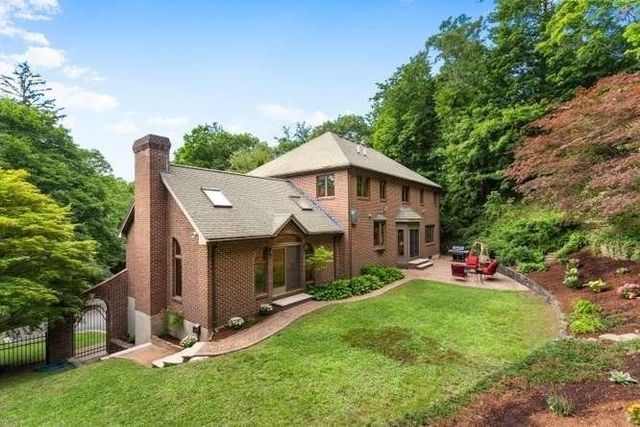 55 Meriam Street, Lexington, MA 02420