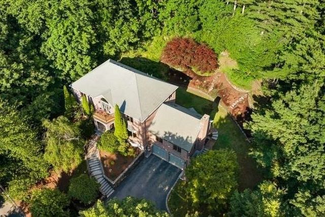 55 Meriam Street, Lexington, MA 02420