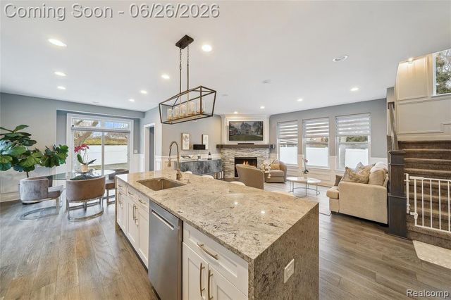 861 Coolidge Road, Birmingham, MI 48009
