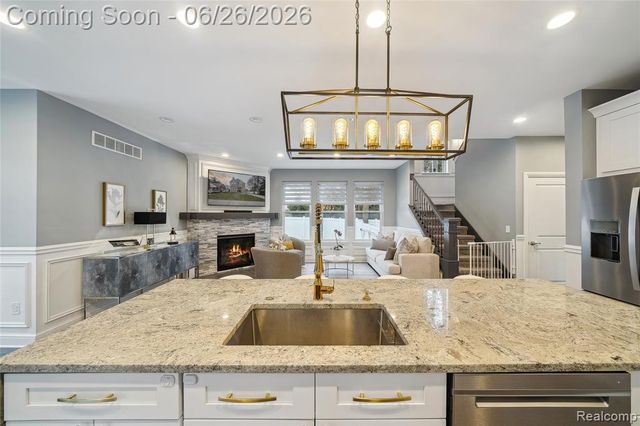 861 Coolidge Road, Birmingham, MI 48009