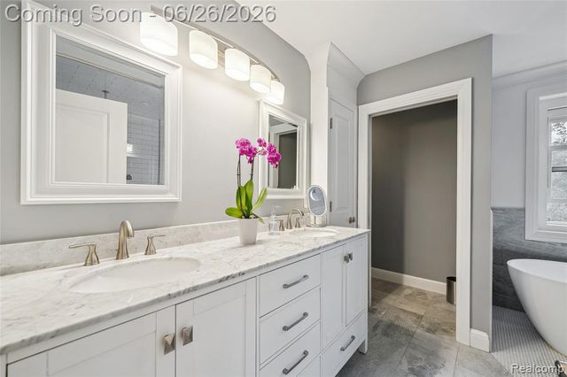 861 Coolidge Road, Birmingham, MI 48009