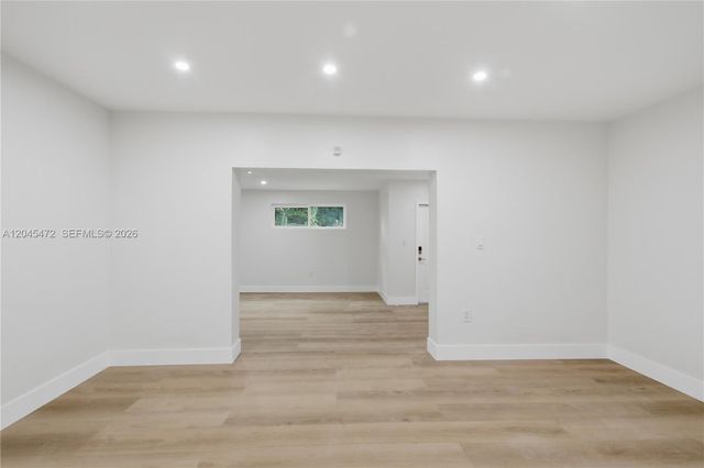 14325 NE 8th Ave, North Miami, FL 33161