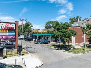 3952 W Cermak Road, Chicago, IL 60623