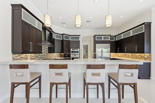 13550 Greentree Trail, Wellington, FL 33414