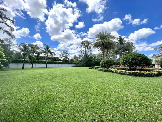 13550 Greentree Trail, Wellington, FL 33414