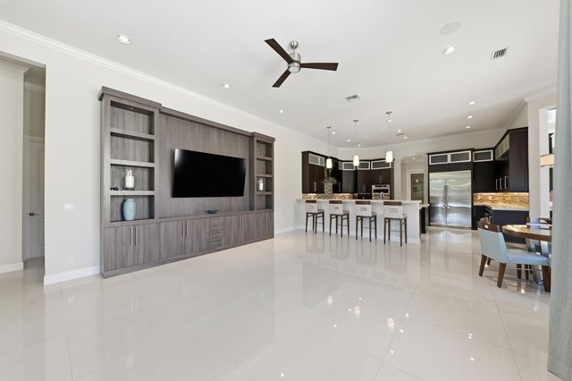 13550 Greentree Trail, Wellington, FL 33414