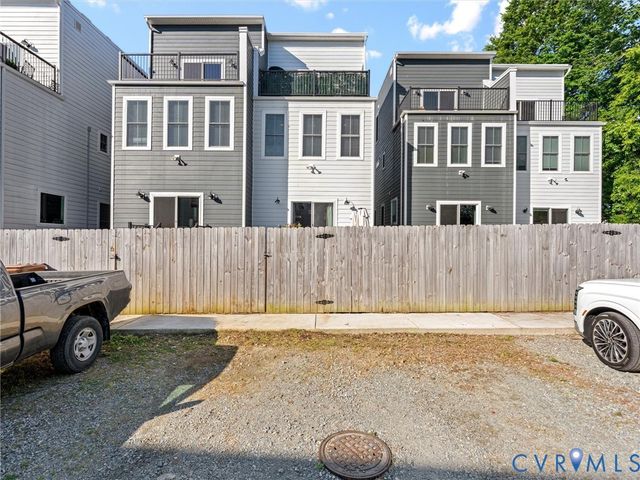 3012 S St, Richmond, VA 23223