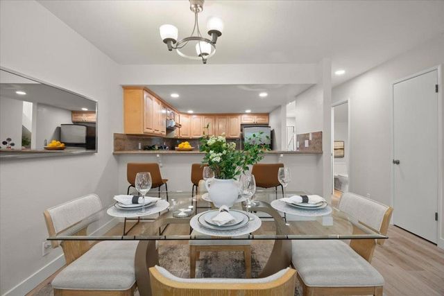 229 Saratoga Avenue, Santa Clara, CA 95050