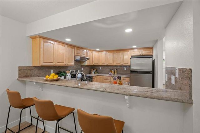 229 Saratoga Avenue, Santa Clara, CA 95050