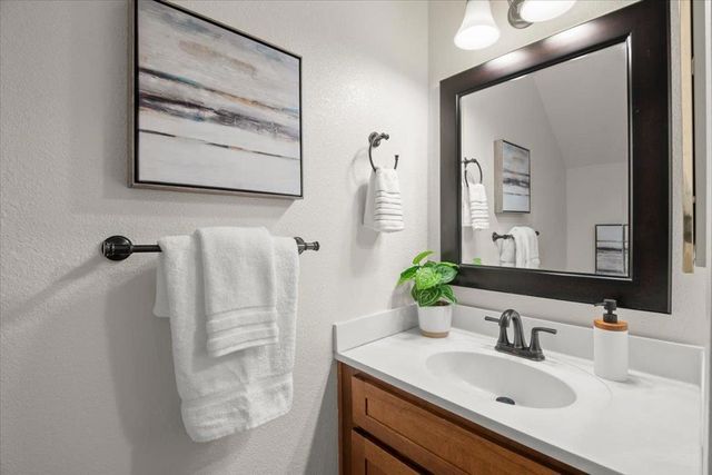 229 Saratoga Avenue, Santa Clara, CA 95050