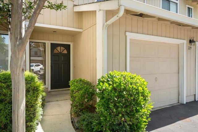 229 Saratoga Avenue, Santa Clara, CA 95050