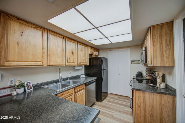 90 LEISURE WORLD --, Mesa, AZ 85206