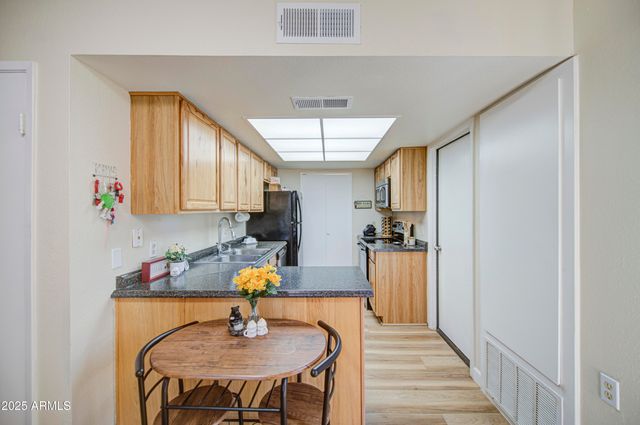 90 LEISURE WORLD --, Mesa, AZ 85206