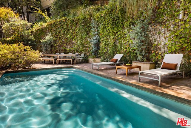 1625 N Crescent Heights Boulevard, Los Angeles, CA 90069