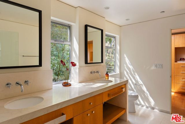 1625 N Crescent Heights Boulevard, Los Angeles, CA 90069