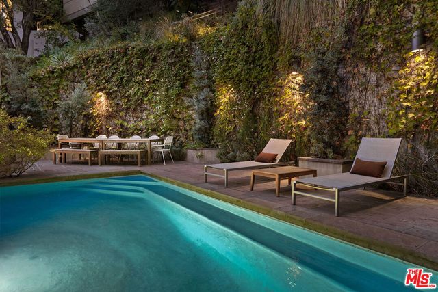 1625 N Crescent Heights Boulevard, Los Angeles, CA 90069