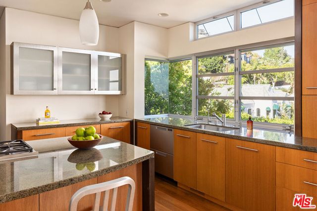1625 N Crescent Heights Boulevard, Los Angeles, CA 90069