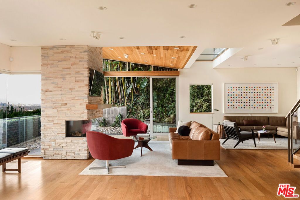 1625 N Crescent Heights Boulevard, Los Angeles, CA 90069