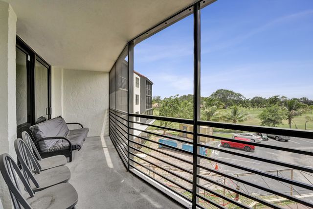 3800 N Hills Drive 301, Hollywood, FL 33021