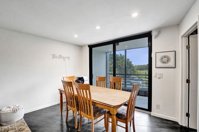 3800 N Hills Drive 301, Hollywood, FL 33021